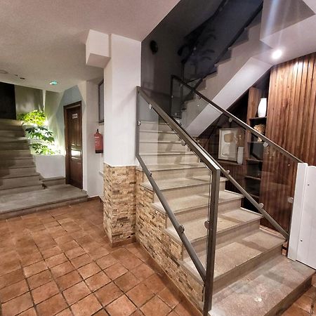 Hospedium Hotel La Fuente Candelario Exterior photo