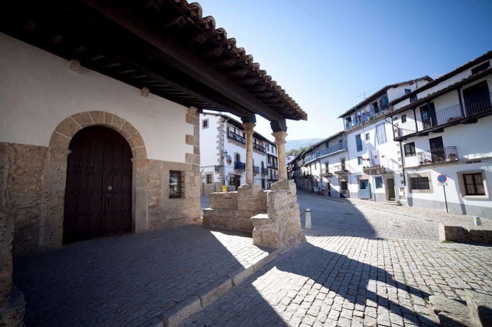 Hospedium Hotel La Fuente Candelario Exterior photo